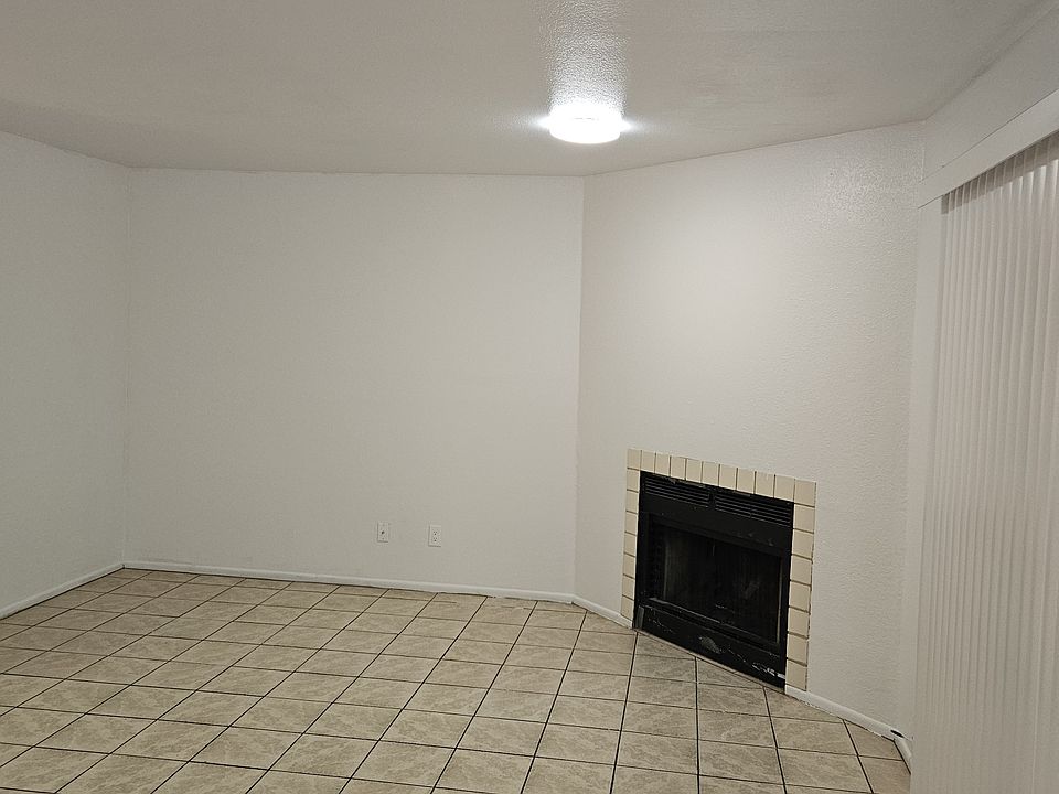 1st image of 1684 W Park Wood Ln