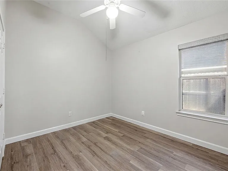 2805 Muirwood Ct — Photo 16