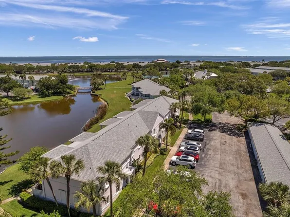 4754 Cobia Dr SE APT D, Saint Petersburg, FL 33705
