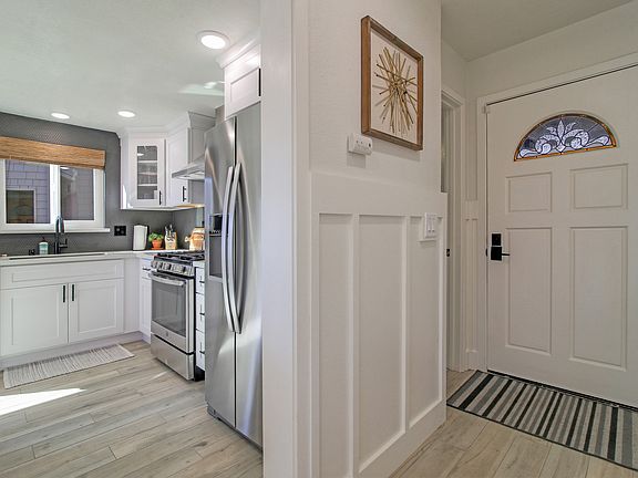 4th image of 1885 Carignan Way