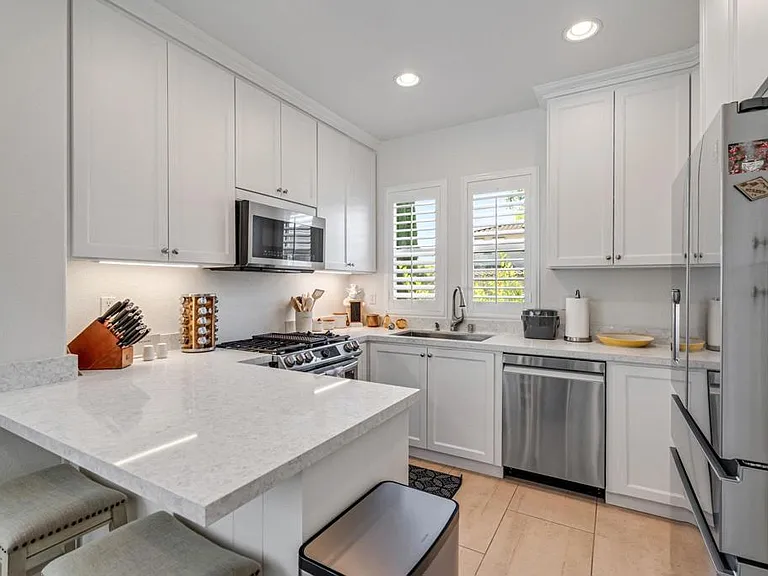2175 Honeybee St — Photo 14