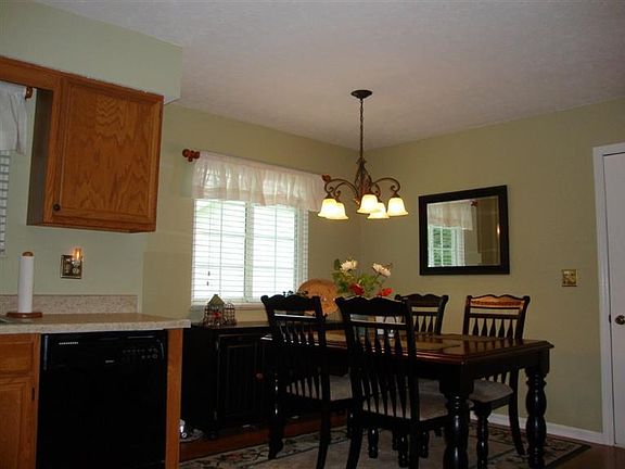 5th image of 1178 Bay Harbour Cir