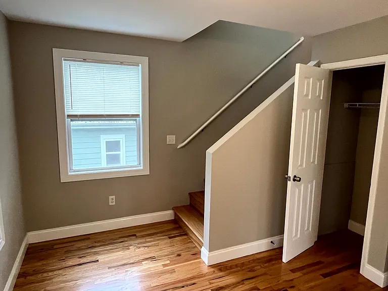 26 Nevada Ave — Photo 13