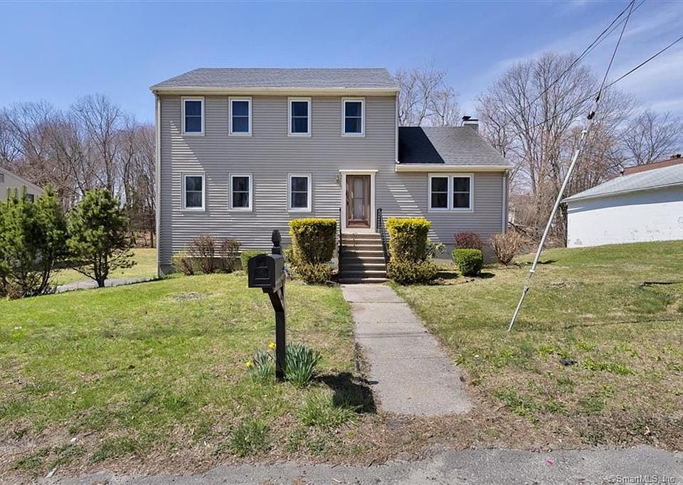 1st image of 72 Visconti Ave