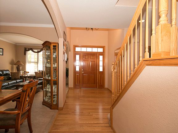 2nd image of 2047 Summitview Dr