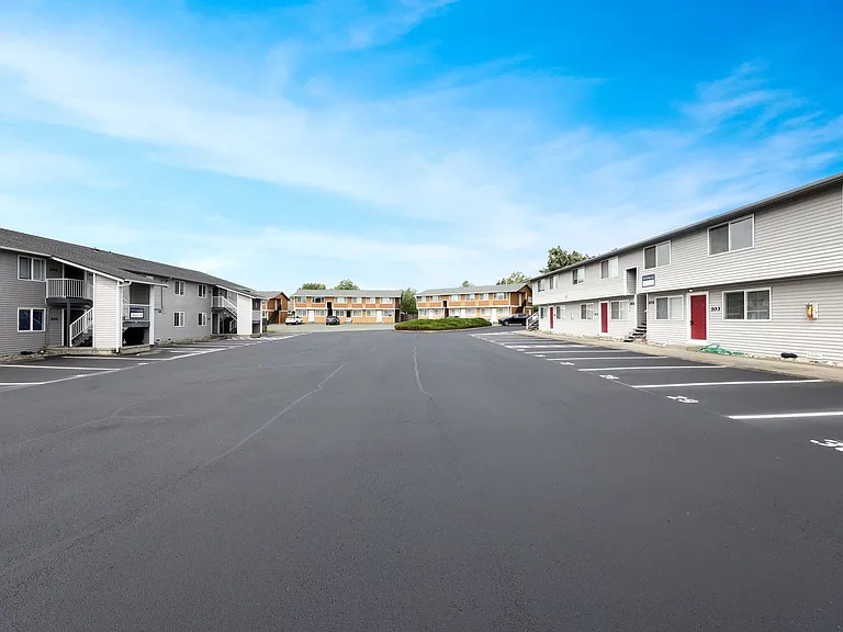 Borders Edge Apartments - Whidbey Ave — Photo 22