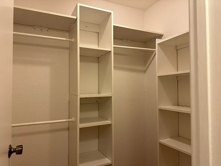 2297 Goldcrest Cir — Photo 14