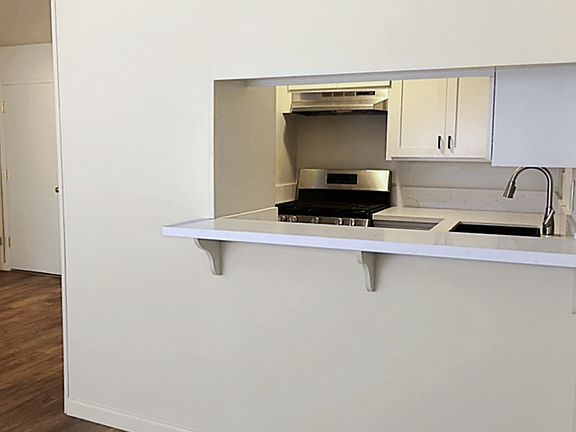 Vintage lunch counter feature