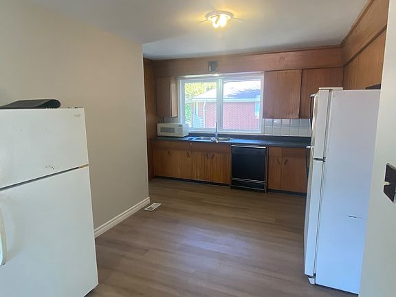 5th image of 20 Cardill Cres