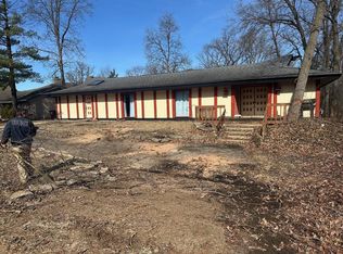 39910 97th St, Genoa City, WI 53128