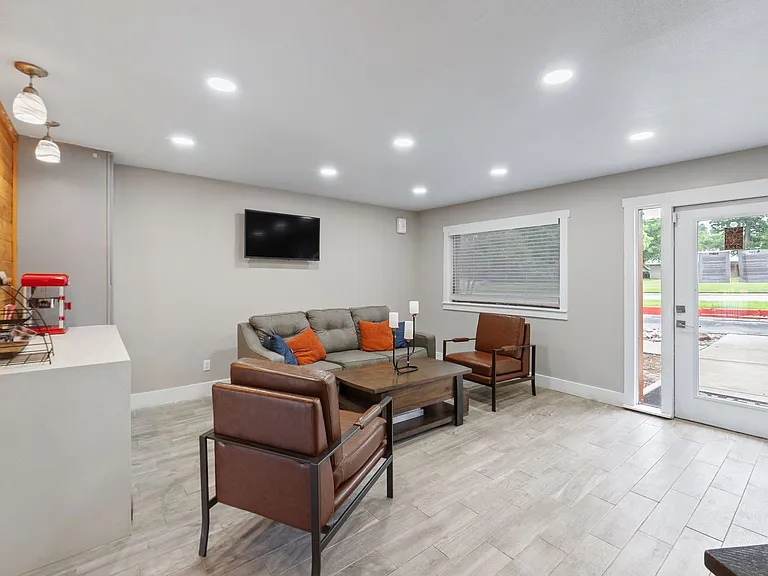 Urban Villas — Photo 4