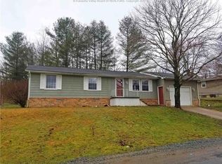 1014 Elizabeth St, Oak Hill, WV 25901