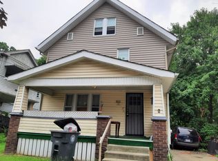922 Baughman St, Akron, OH