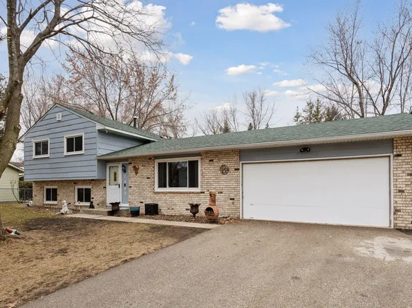 7443 Abbott Ave N, Brooklyn Park, MN 55443