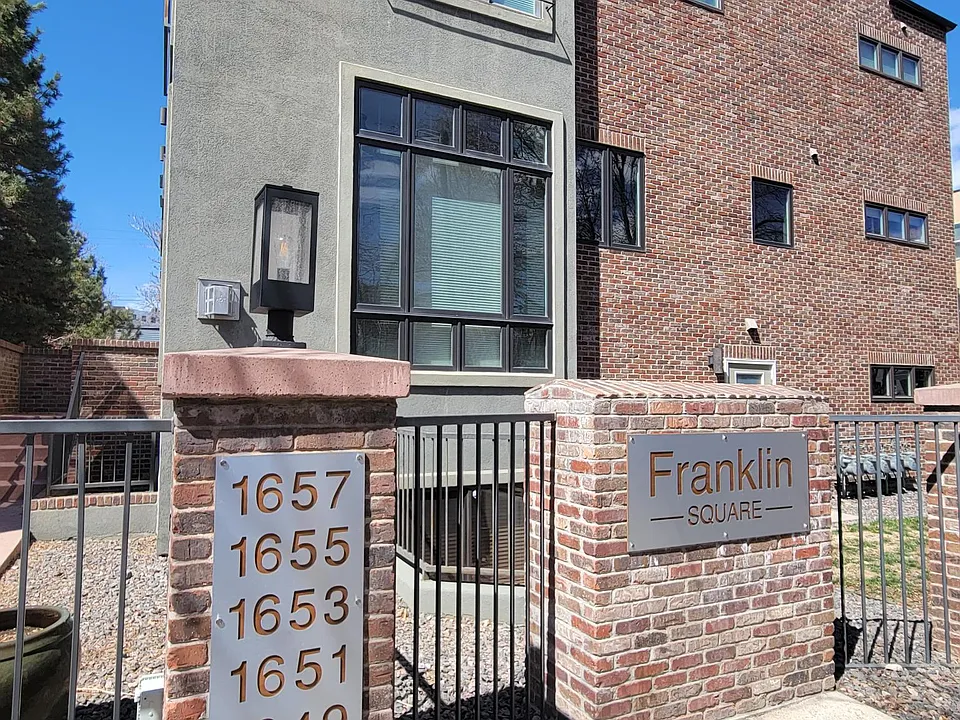 1657 N Franklin St