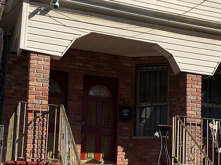 78 Van Nostrand Ave #2 — Photo 9