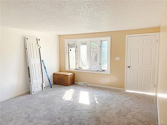 2nd image of 118 Krakow St
