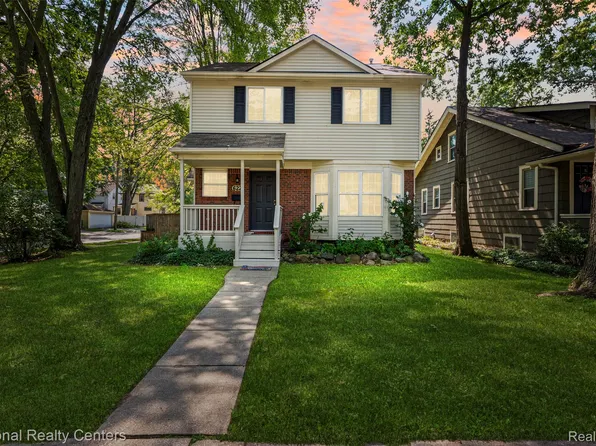 622 Gardenia Ave, Royal Oak, MI 48067