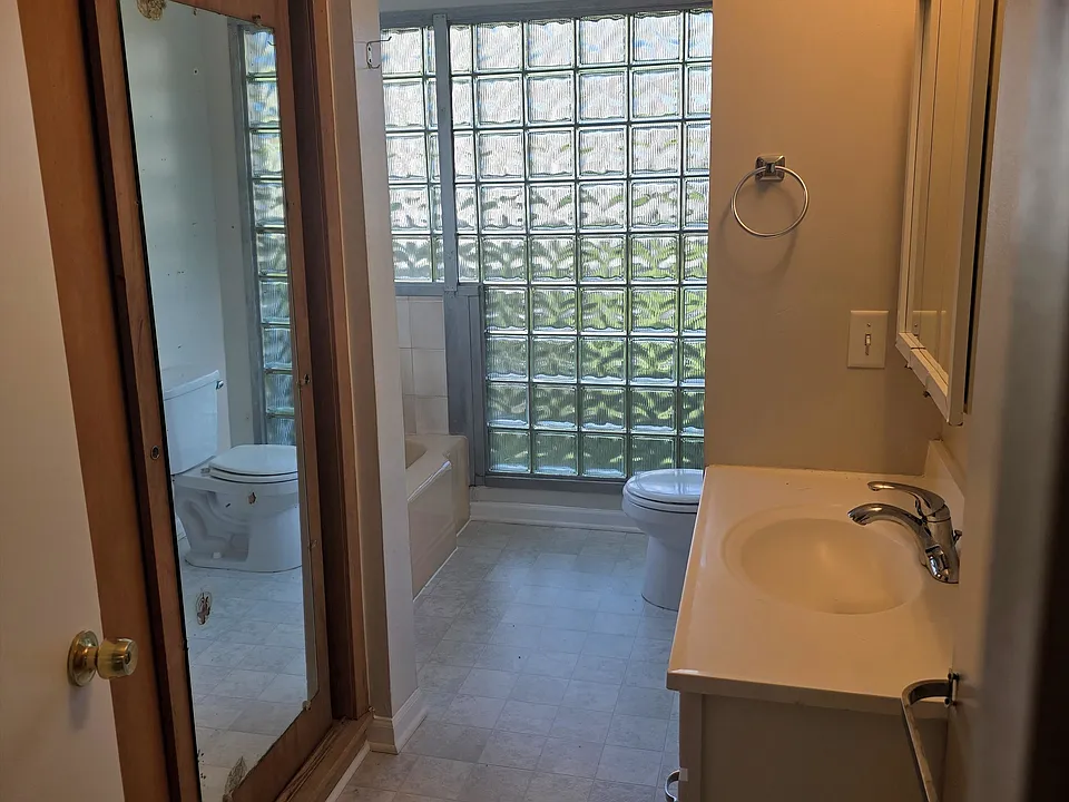 Large Linen Closet with Mirror, New Floor 2026