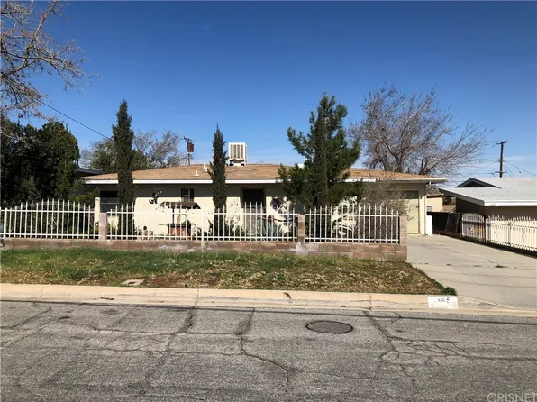 1345 Elizabeth Lake Rd, Palmdale, CA 93551