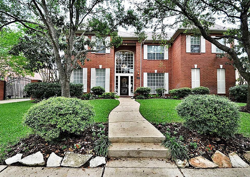 1st image of 4018 Lyndhurst Pl
