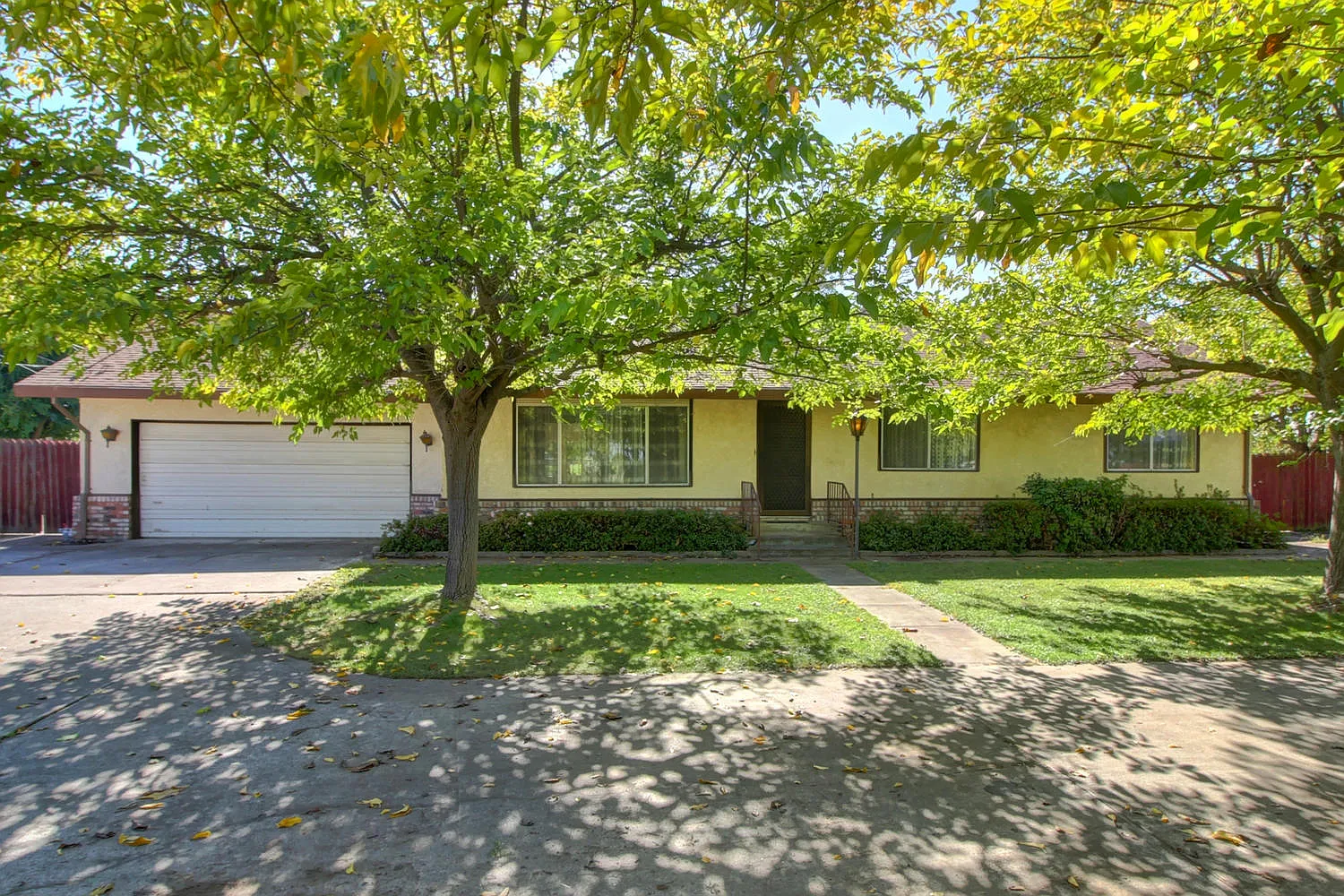 8788 Florin Rd photo 1