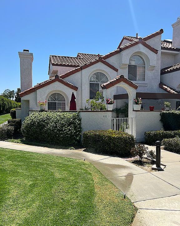 1st image of 832 Calle Los Gatos