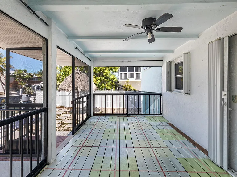 1634 Lantana Ln — Photo 18