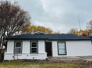 326 E Holley St, Mesquite, TX 75149