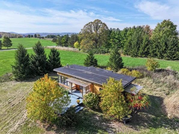 2137 N. Bingham Street, Cornwall, VT 05753