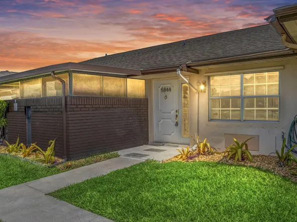 5844 Moss Court #9, Fort Pierce, FL 34982