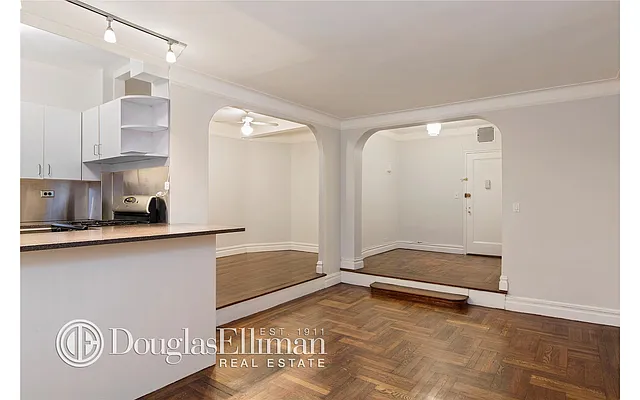 Rented by Douglas Elliman | media 7