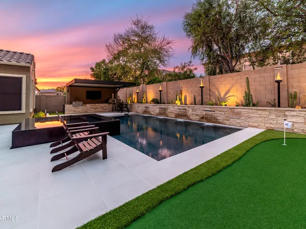 2212 W APACHE RAIN Road, Phoenix, AZ 85085