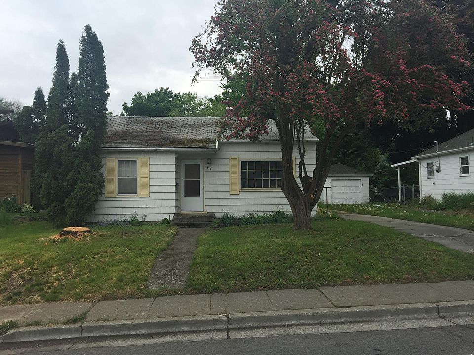 1st image of 410 SE Hill St