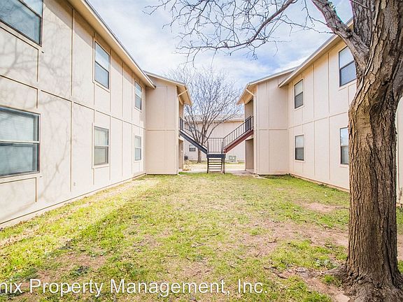 2nd image of 4705 Albany Ave APT 8