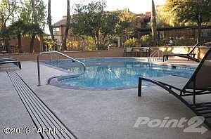 skyline villas pool