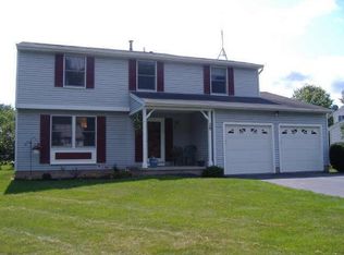 29 Curtisdale Ln, Hamlin, NY 14464