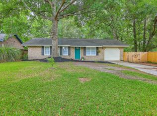 141 Larson Dr, Summerville, SC 29485