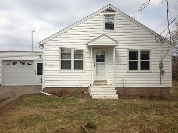 2nd image of 1303 Lincoln Ave