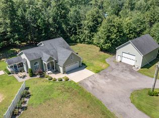 612 Raymond Rd, Auburn, NH 03032