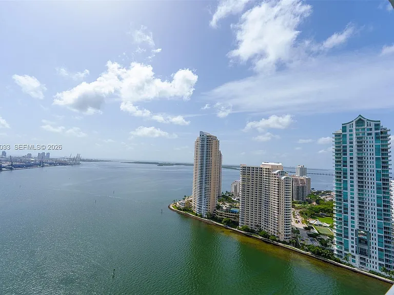 325 Biscayne Blvd #3326 — Photo 1