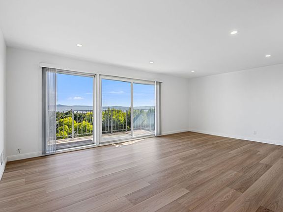 4th image of 40 Parkridge Dr APT 3
