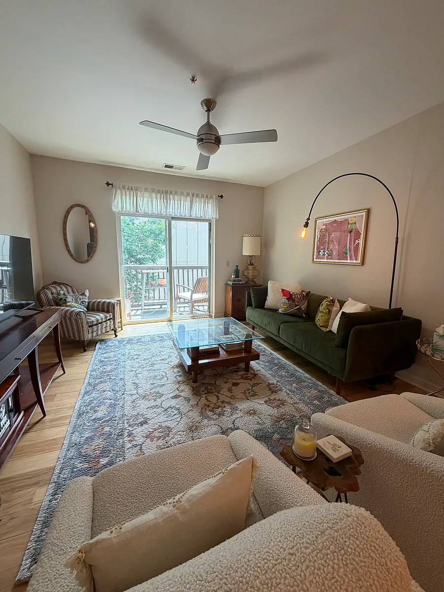 Building Photo - 817 Flynn St #206