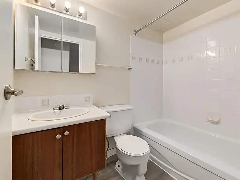 1910 Upland Dr SE #101 — Photo 6