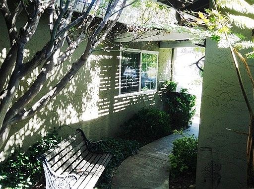 4th image of 5327 Elrose Ave