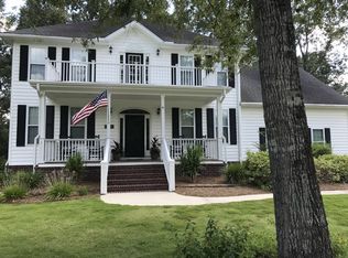 571 Barfield Dr, Summerville, SC 29485