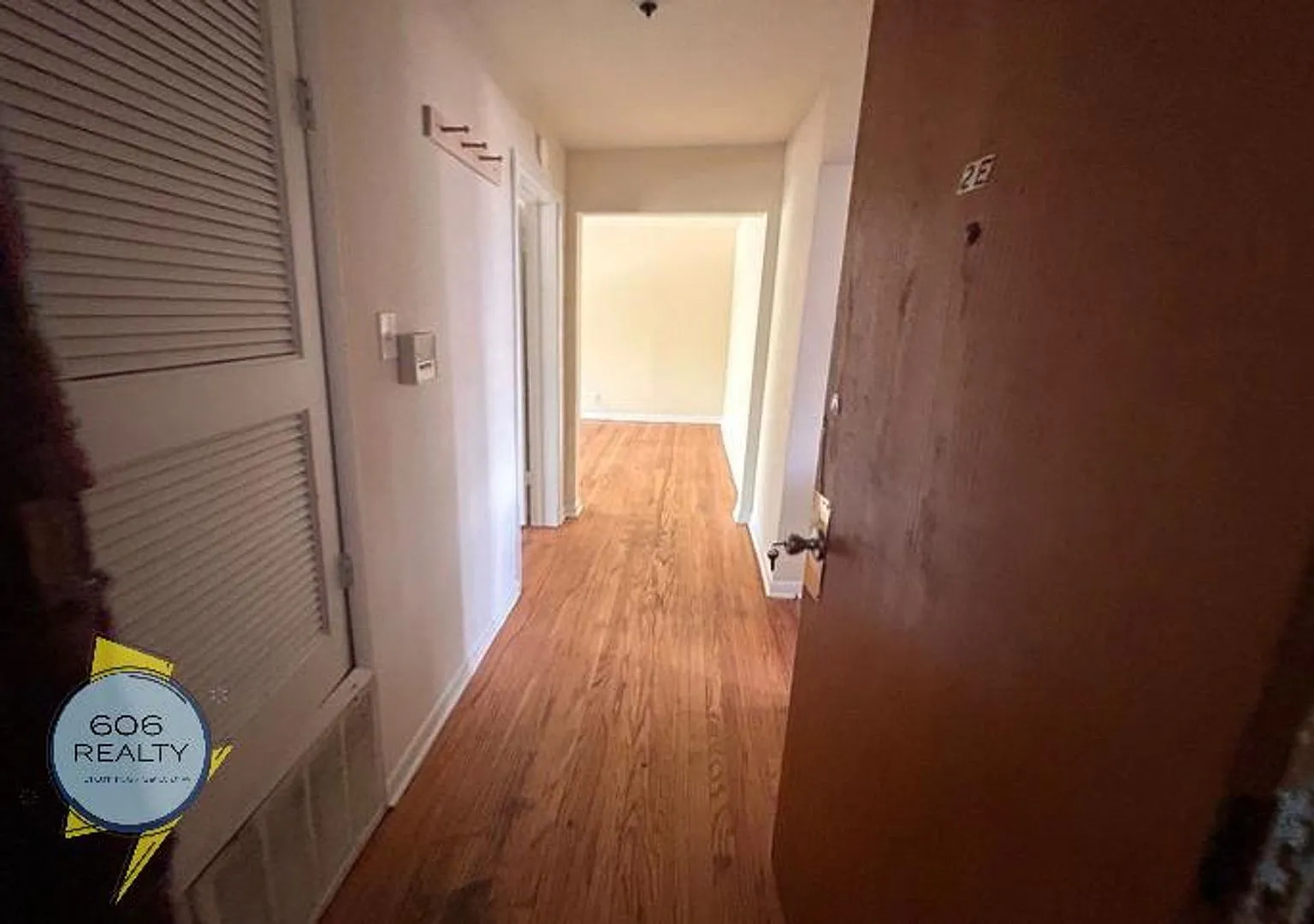 2 bed, 1.0 bath, $1,450 — Photo 3