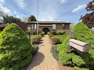 70 Green Meadow Ct, Pittsburgh, PA 15239