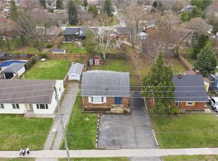 101 Livingston Ave, Grimsby, ON L3M 1L4