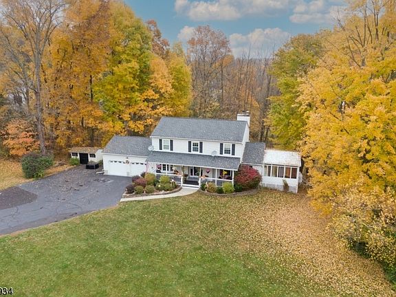 4th image of 3 Northfield Dr